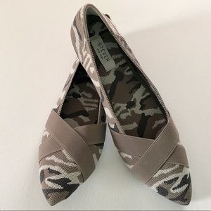 NWOB! Steven New York Roamy Camo Pointed Toe Flats